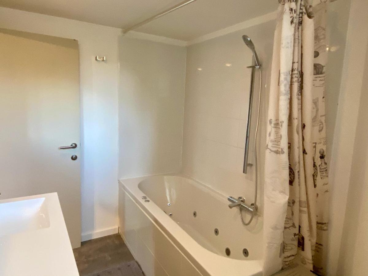 Apartment Chatelet De *